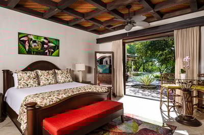 Luxury Villa Photo #35