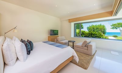 Luxury Villa Photo #31