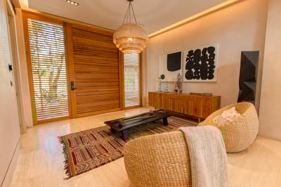 Luxury Villa Photo #12