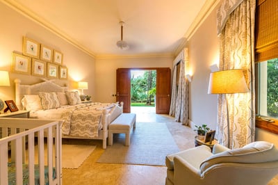 Luxury Villa Photo #29