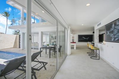 Luxury Villa Photo #24