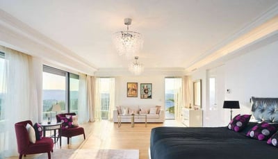 Luxury Villa Photo #9