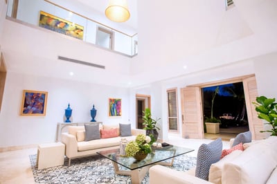 Luxury Villa Photo #22
