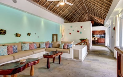 Luxury Villa Photo #11