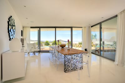 Luxury Villa Photo #19