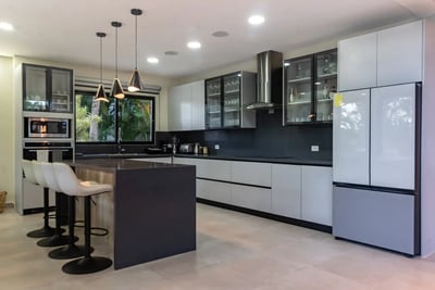 Luxury Villa Photo #23