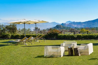 Luxury Villa Photo #13