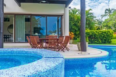 Luxury Villa Photo #11