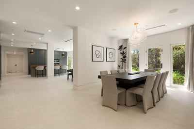 Luxury Villa Photo #18