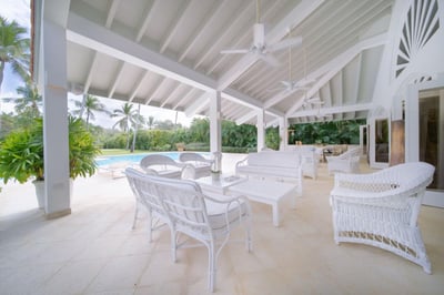 Luxury Villa Photo #12