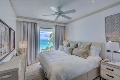 Luxury Villa Photo #25