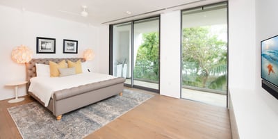 Luxury Villa Photo #35