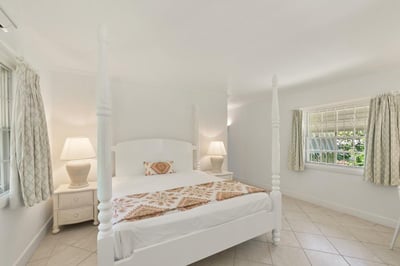 Luxury Villa Photo #31
