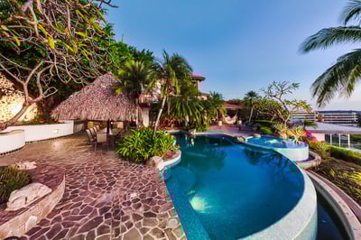 Luxury Villa Photo #58