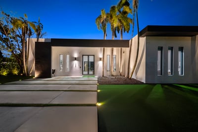 Luxury Villa Photo #40