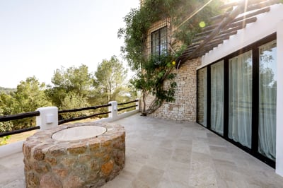 Luxury Villa Photo #38