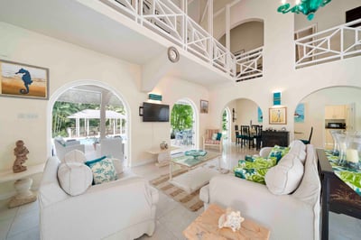 Luxury Villa Photo #10