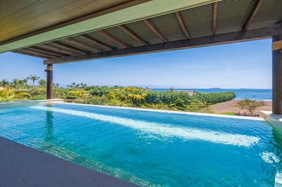 Luxury Villa Photo #3