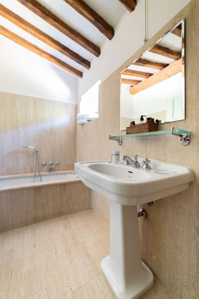 Luxury Villa Photo #30