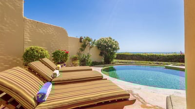 Luxury Villa Photo #6