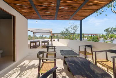 Luxury Villa Photo #43