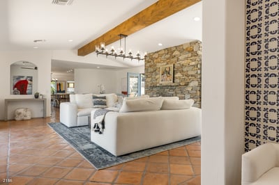 Luxury Villa Photo #27