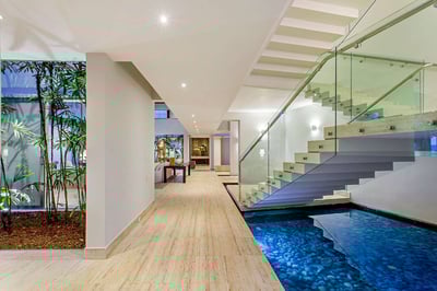 Luxury Villa Photo #21
