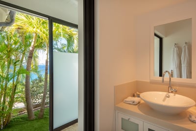 Luxury Villa Photo #23