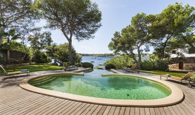 Luxury Villa Photo #6