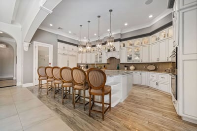 Luxury Villa Photo #23