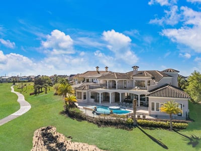 Luxury Villa Photo #2