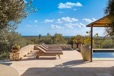 Luxury Villa Photo #12