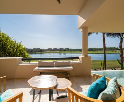 Luxury Villa Photo #2