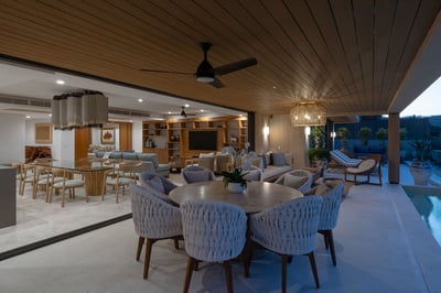 Luxury Villa Photo #7