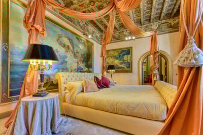 Luxury Villa Photo #15