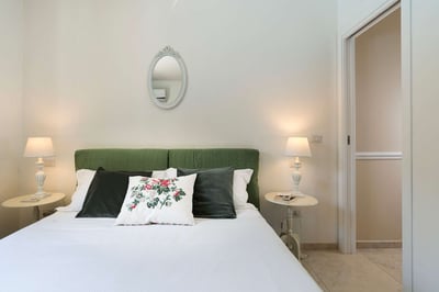 Luxury Villa Photo #45