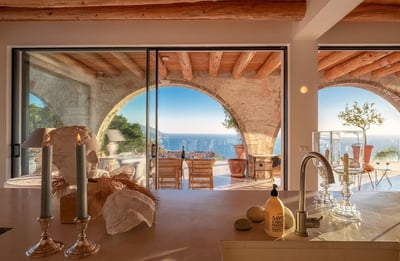 Luxury Villa Photo #5