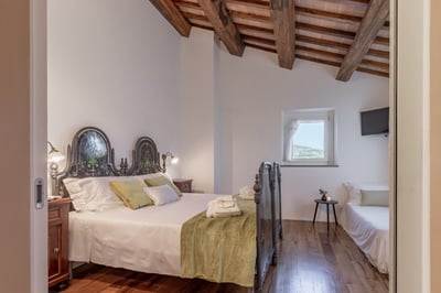 Luxury Villa Photo #35