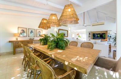 Luxury Villa Photo #8