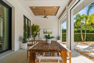 Luxury Villa Photo #16