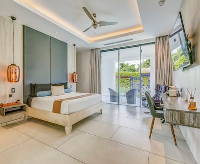 Luxury Villa Photo #42