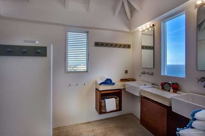 Luxury Villa Photo #19