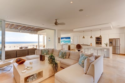 Luxury Villa Photo #13