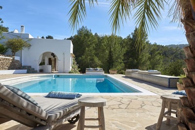 Luxury Villa Photo #2