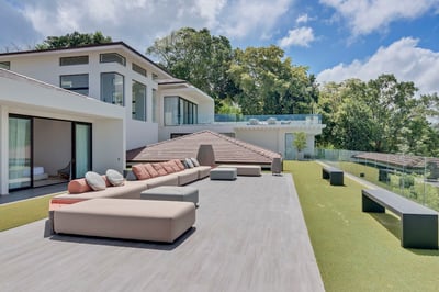 Luxury Villa Photo #22