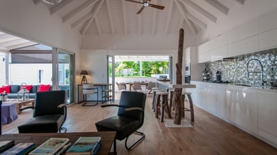 Luxury Villa Photo #20