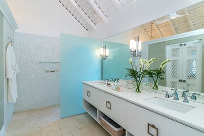 Luxury Villa Photo #16