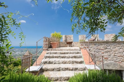 Luxury Villa Photo #22