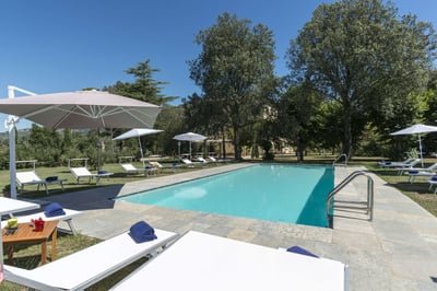 Luxury Villa Photo #3