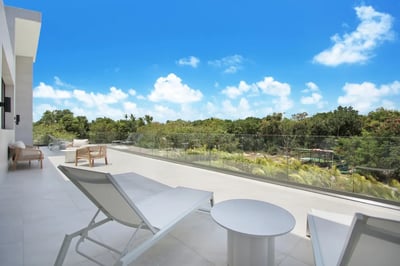 Luxury Villa Photo #23